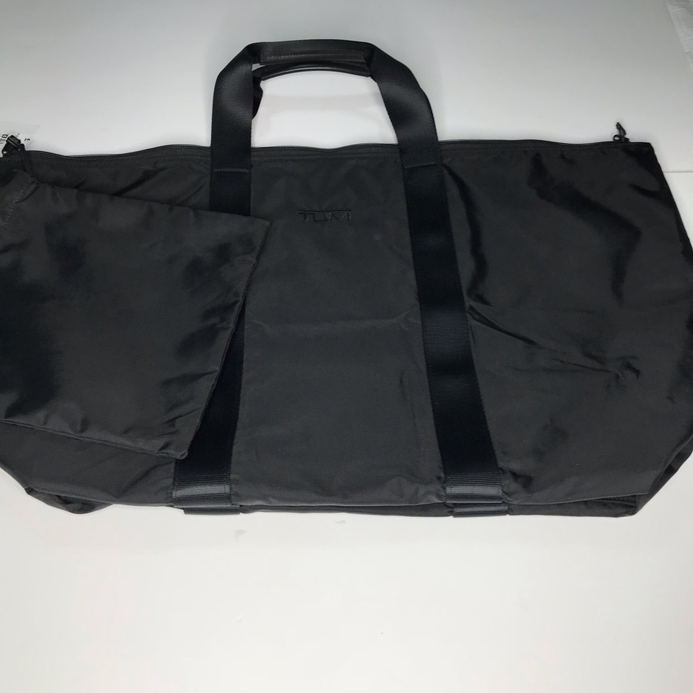 TUMI DUFFEL BAG